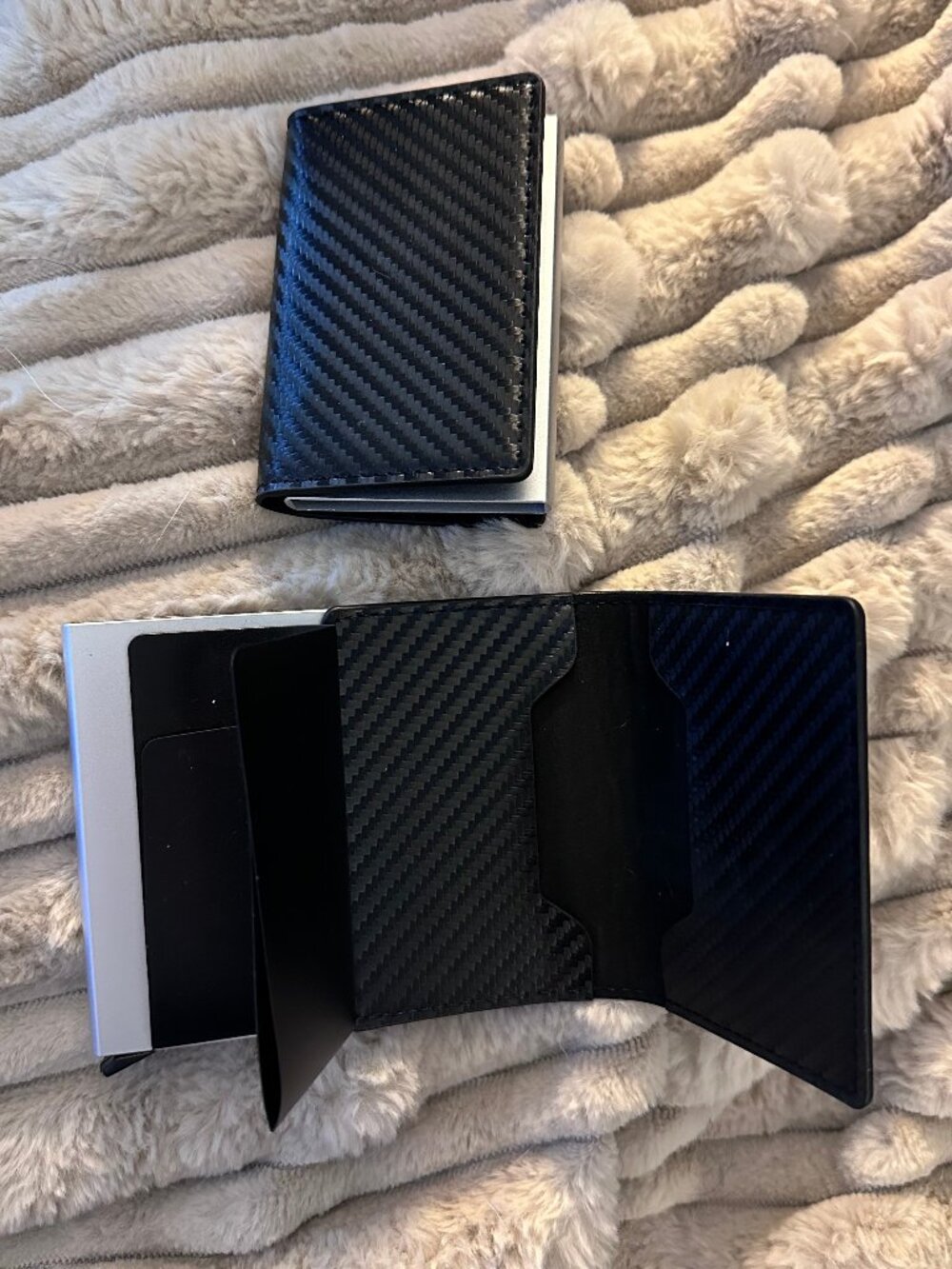 Brand new- Two (2) Simpl Toggl Wallets